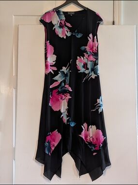 Luxology Black Floral Handkerchief Hem Maxi Dress Flowy Stretchy Comfort Style